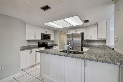 Copropriété à vendre à Holiday, Floride: 2 chambres, 142.51 m2 № 1916033 - photo 8