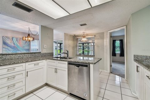 Copropriété à vendre à Holiday, Floride: 2 chambres, 142.51 m2 № 1916033 - photo 9