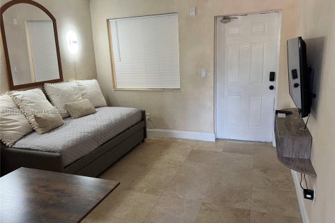 Copropriété à louer à Miami, Floride: 2 chambres, 66.33 m2 № 1738451 - photo 3