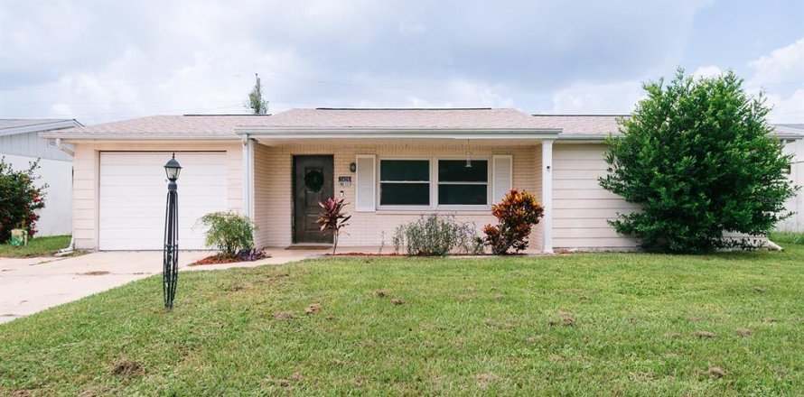 Villa ou maison à Holiday, Floride 2 chambres, 108.14 m2 № 1853970