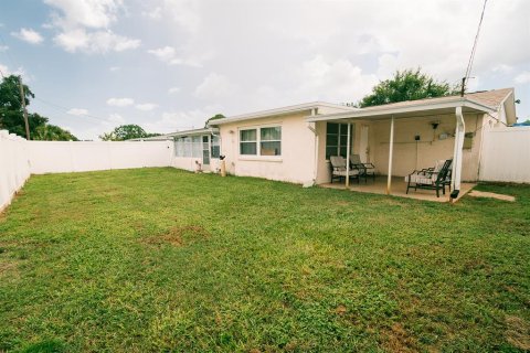 Villa ou maison à vendre à Holiday, Floride: 2 chambres, 108.14 m2 № 1853970 - photo 24