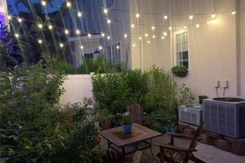 Townhouse in Celebration, Florida 3 bedrooms, 236.34 sq.m. № 1393242 - photo 25