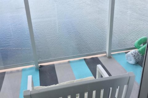 Copropriété à vendre à Miami, Floride: 1 chambre, 79.99 m2 № 1957613 - photo 3
