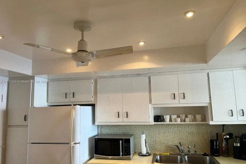 Copropriété à vendre à Miami, Floride: 1 chambre, 79.99 m2 № 1957613 - photo 14