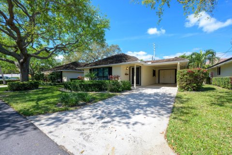 Condo in North Palm Beach, Florida, 2 bedrooms № 2242577 - photo 2