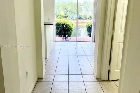 Touwnhouse à vendre à Dania Beach, Floride: 3 chambres, 150.13 m2 № 1926031 - photo 7