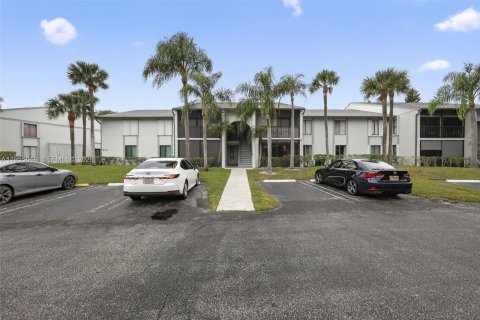 Copropriété à vendre à West Palm Beach, Floride: 2 chambres, 103.21 m2 № 2017935 - photo 18