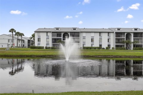 Copropriété à vendre à West Palm Beach, Floride: 2 chambres, 103.21 m2 № 2017935 - photo 19