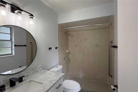 Villa ou maison à louer à Kissimmee, Floride: 2 chambres, 92.9 m2 № 2406234 - photo 17