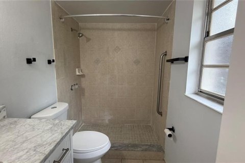 Villa ou maison à louer à Kissimmee, Floride: 2 chambres, 92.9 m2 № 2406234 - photo 21