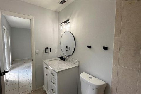 Villa ou maison à louer à Kissimmee, Floride: 2 chambres, 92.9 m2 № 2406234 - photo 23