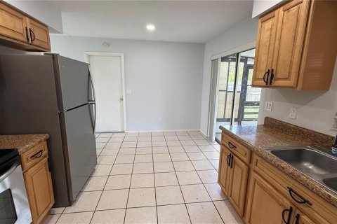 Villa ou maison à louer à Kissimmee, Floride: 2 chambres, 92.9 m2 № 2406234 - photo 7