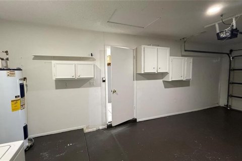 Villa ou maison à louer à Kissimmee, Floride: 2 chambres, 92.9 m2 № 2406234 - photo 28
