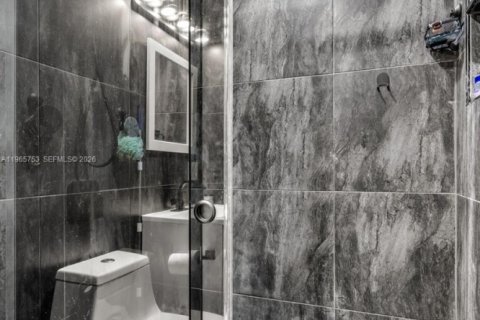 Townhouse in Doral, Florida 3 bedrooms, 131.92 sq.m. № 2027450 - photo 25