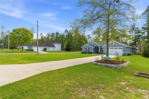 House in Homosassa, Florida 4 bedrooms, 202.25 sq.m. № 2123715 - photo 6
