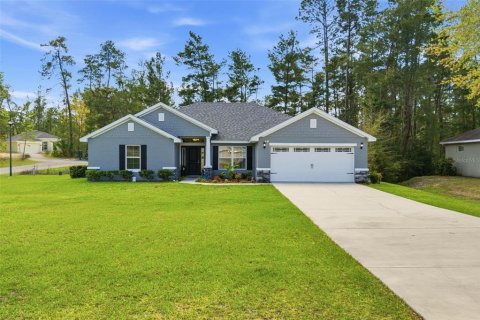 House in Homosassa, Florida 4 bedrooms, 202.25 sq.m. № 2123715