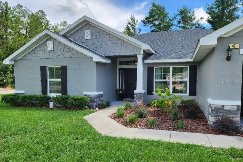 House in Homosassa, Florida 4 bedrooms, 202.25 sq.m. № 2123715 - photo 2