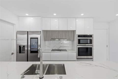 Купить кондоминиум в Майами-Бич, Флорида 2 спальни, 101.91м2, № 2008271 - фото 16