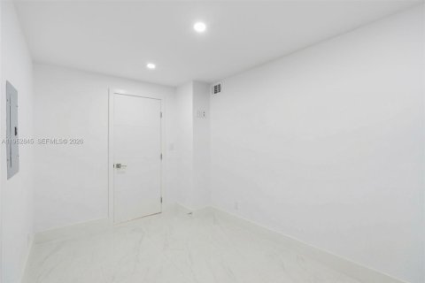 Купить кондоминиум в Майами-Бич, Флорида 2 спальни, 101.91м2, № 2008271 - фото 25