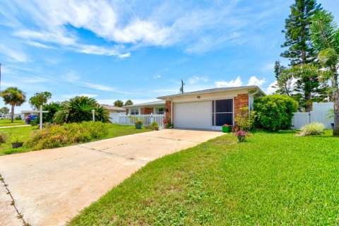 Villa ou maison à vendre à Ormond Beach, Floride: 2 chambres, 129.51 m2 № 1826777 - photo 2