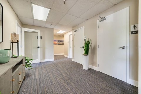 Immobilier commercial à vendre à Clearwater, Floride: 2051.84 m2 № 2108689 - photo 10
