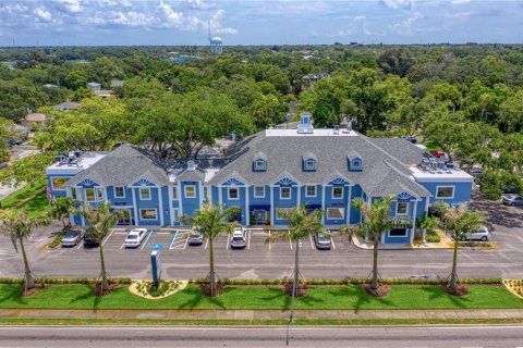Immobilier commercial à Clearwater, Floride 2051.84 m2 № 2108689