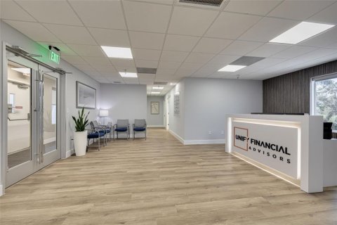 Immobilier commercial à vendre à Clearwater, Floride: 2051.84 m2 № 2108689 - photo 14