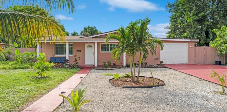 Villa ou maison à West Palm Beach, Floride 3 chambres, 127.18 m2 № 1984760