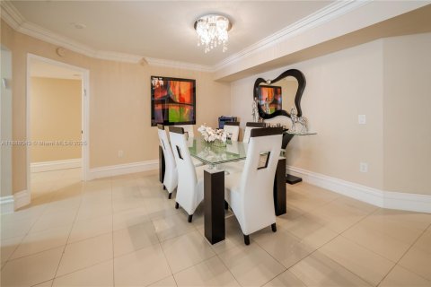 Copropriété à louer à Sunny Isles Beach, Floride: 3 chambres, 169.08 m2 № 1942056 - photo 18