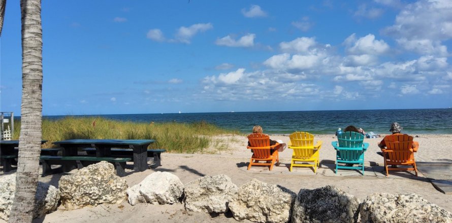Condo in Fort Lauderdale, Florida, 1 bedroom № 1100844