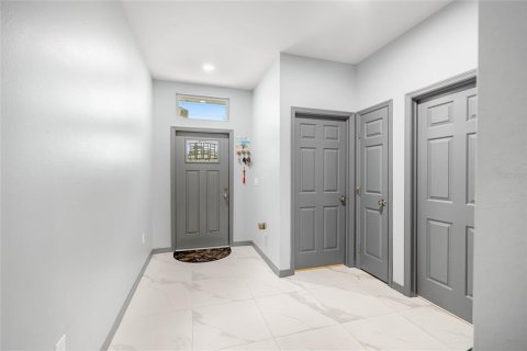 Casa en venta en Port Charlotte, Florida, 3 dormitorios, 141.03 m2 № 1915448 - foto 5