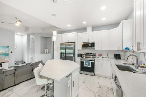 Casa en venta en Port Charlotte, Florida, 3 dormitorios, 141.03 m2 № 1915448 - foto 12