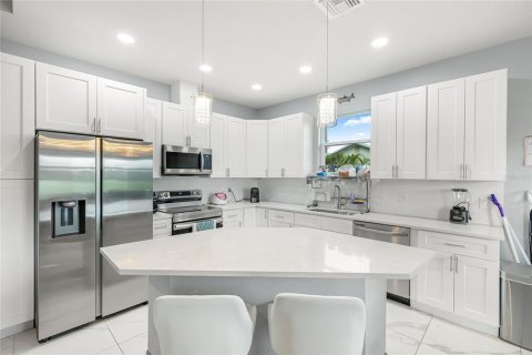 Casa en venta en Port Charlotte, Florida, 3 dormitorios, 141.03 m2 № 1915448 - foto 10