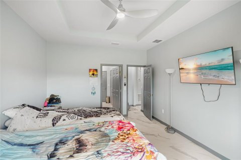 Casa en venta en Port Charlotte, Florida, 3 dormitorios, 141.03 m2 № 1915448 - foto 17