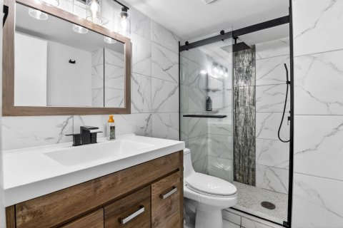 Condo in Boynton Beach, Florida, 2 bedrooms № 2177336 - photo 25