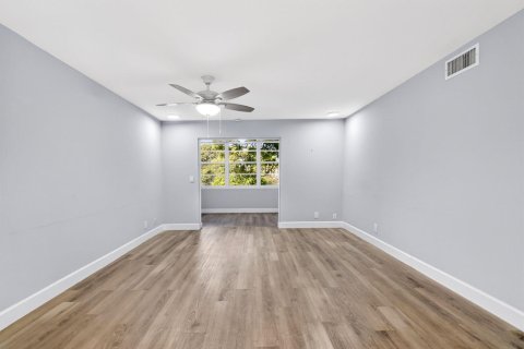 Condo in Boynton Beach, Florida, 2 bedrooms № 2177336 - photo 6
