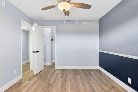 Condo in Boynton Beach, Florida, 2 bedrooms № 2177336 - photo 18
