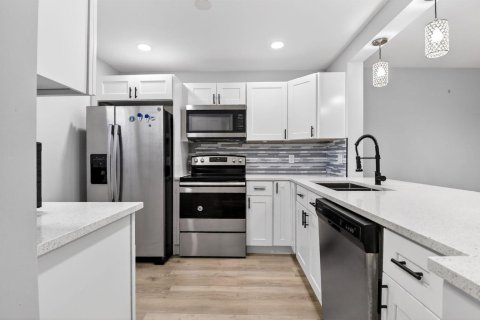 Condo in Boynton Beach, Florida, 2 bedrooms № 2177336 - photo 14