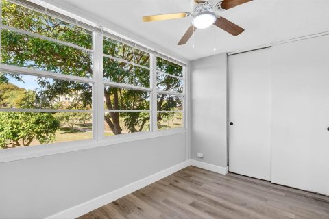 Condo in Boynton Beach, Florida, 2 bedrooms № 2177336 - photo 9