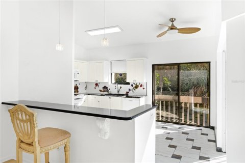 Купить кондоминиум в Сарасота, Флорида 10 комнат, 183.48м2, № 2100933 - фото 16