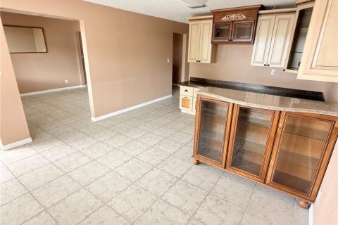 Commercial property in Sebring, Florida № 2098839 - photo 4