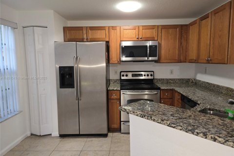 House in Boynton Beach, Florida 2 bedrooms № 1859227 - photo 11