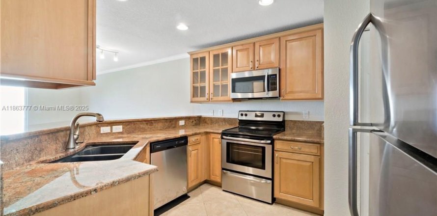 Adosado en Tamarac, Florida 2 dormitorios № 1891557