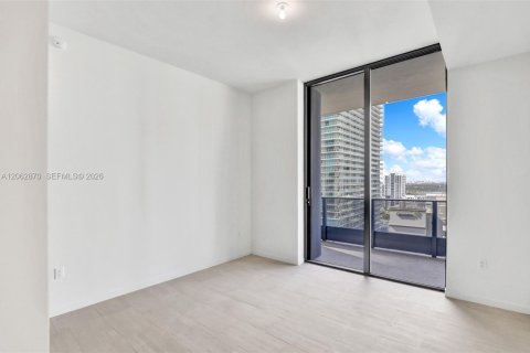 Condo in Miami, Florida, 1 bedroom  № 2249882 - photo 10