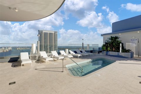 Condo in Miami, Florida, 1 bedroom  № 2249882 - photo 22