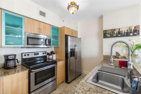 Copropriété à louer à Sunny Isles Beach, Floride: 3 chambres, 134.62 m2 № 2089560 - photo 9