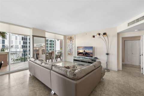 Copropriété à louer à Sunny Isles Beach, Floride: 3 chambres, 134.62 m2 № 2089560 - photo 3