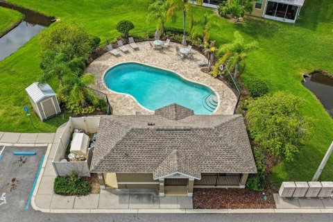 Townhouse in Brandon, Florida 3 bedrooms, 172.8 sq.m. № 2415387 - photo 22