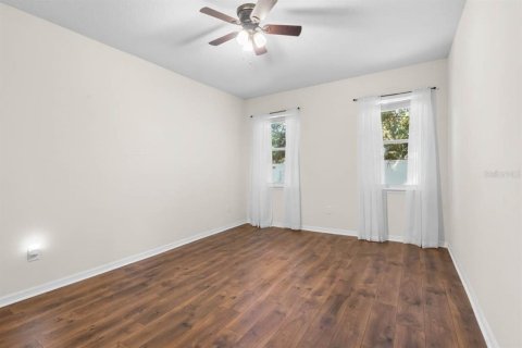 Townhouse in Brandon, Florida 3 bedrooms, 172.8 sq.m. № 2415387 - photo 11