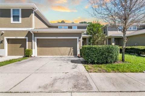 Townhouse in Brandon, Florida 3 bedrooms, 172.8 sq.m. № 2415387 - photo 2